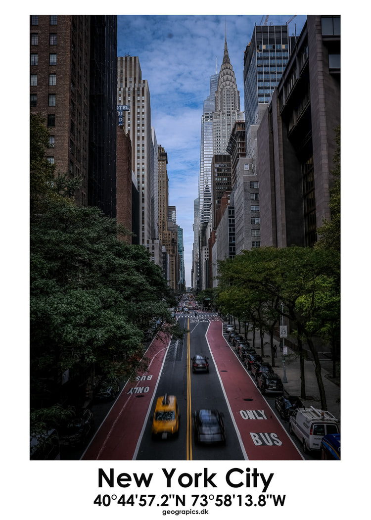 New York / Tudor City Bridge / English
