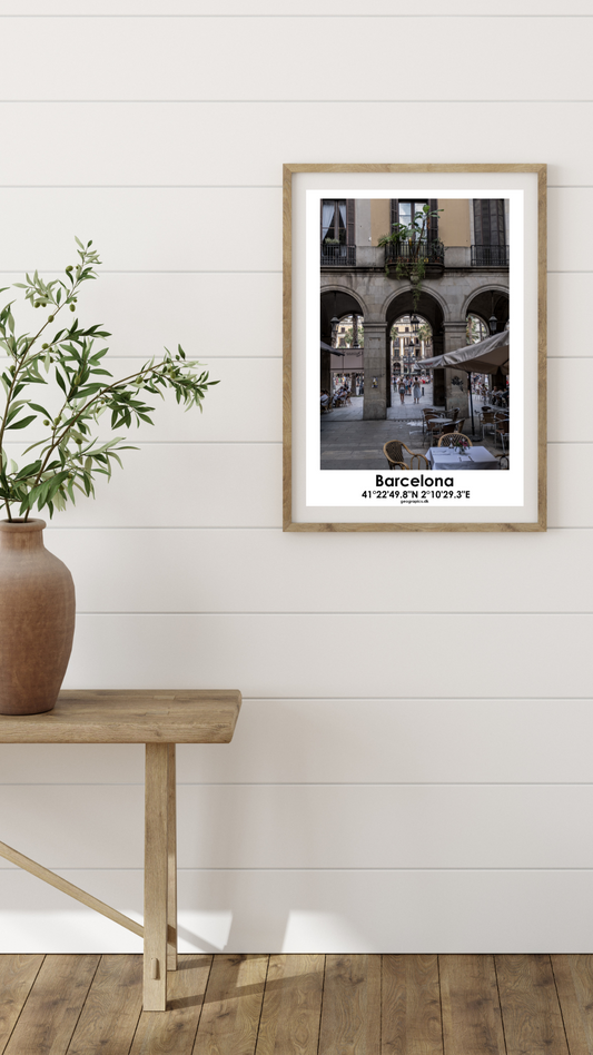 Barcelona / Plaça Reial / English