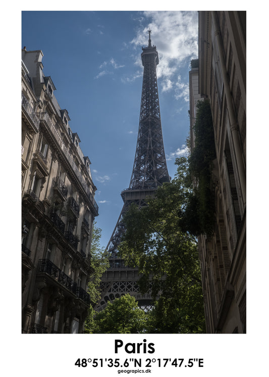 Paris / Eiffel Tower version 2 / English